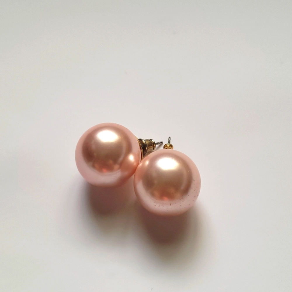 vintage big pearl earrings